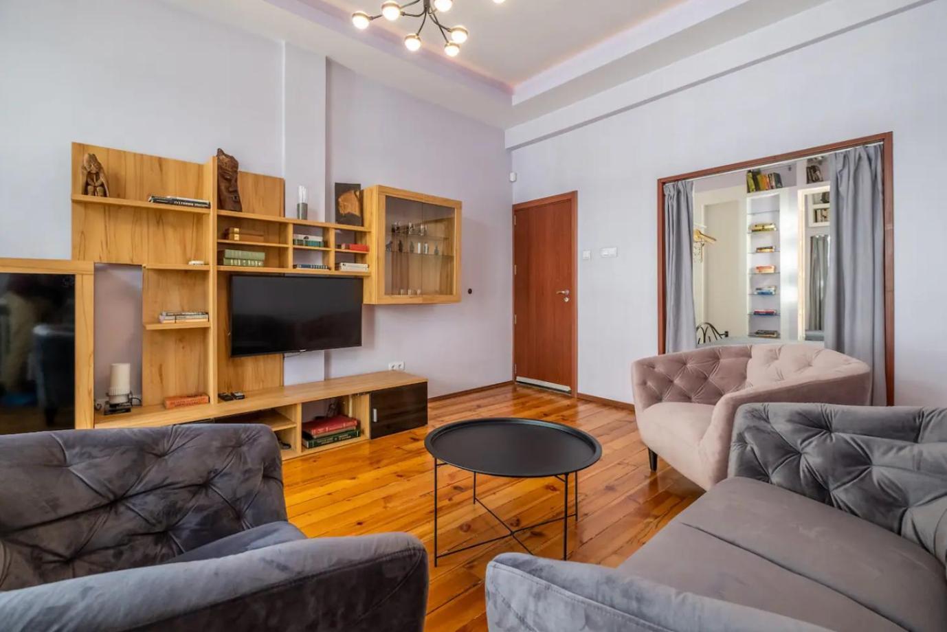Charming 2Bdr Apartment In Historic Center With Parking Sófia Exterior foto